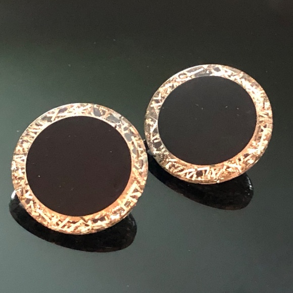 3/$32 VTG 60s Black/Clear Resin Silver Metal Foil Flakes Round Clip On Earrings - Picture 2 of 10